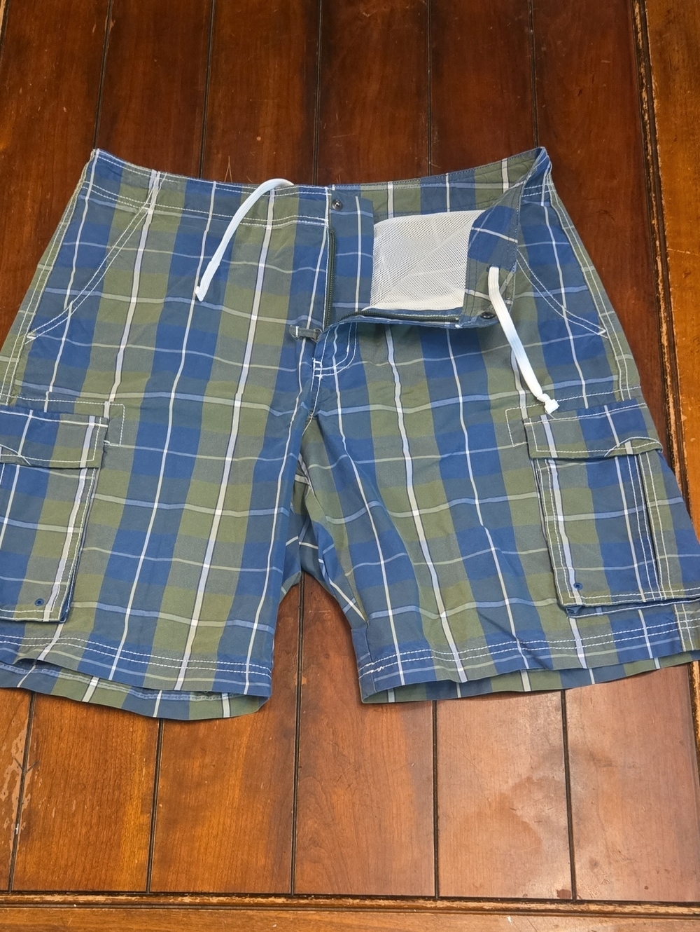 L.L. Bean Men's Plaid Cargo Swim Shorts in Blue & Olive
